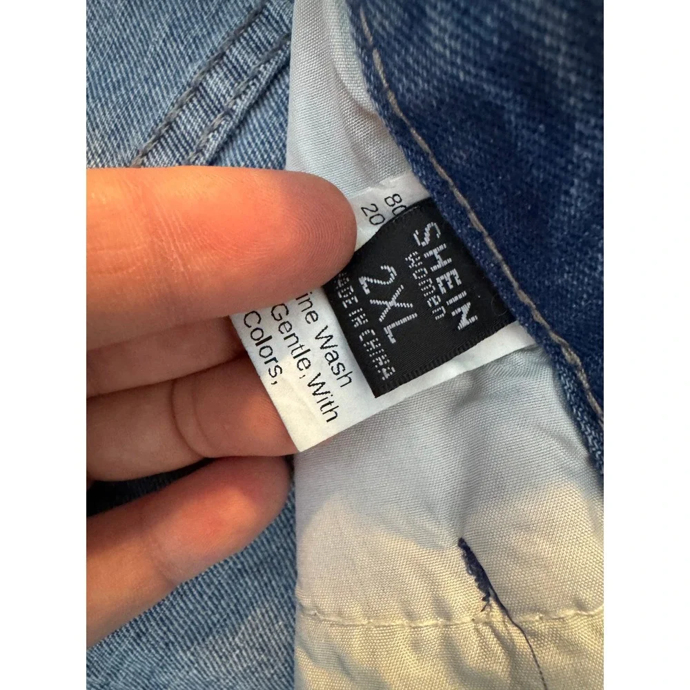 SHEIN Women 2XL Jeans Blue Distressed‎ Ripped High Rise Raw Hem Straight Leg